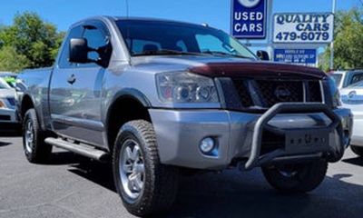2013 Nissan Titan SV