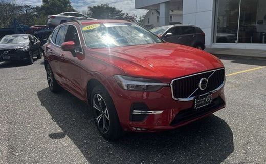 2022 Volvo XC60 Momentum Excl S60