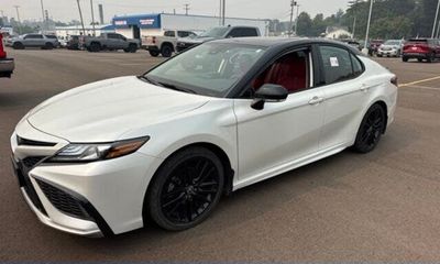 2022 Toyota Camry XSE