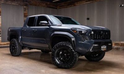 2025 Toyota Tacoma TRD OFF Road
