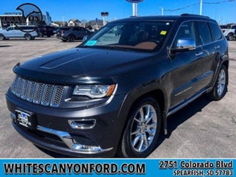 2016 Jeep Grand Cherokee — a typically priced live listing