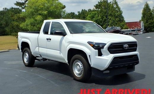 2025 Toyota Tacoma SR Xtracab