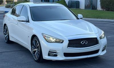 2015 Infiniti Q50 Premium
