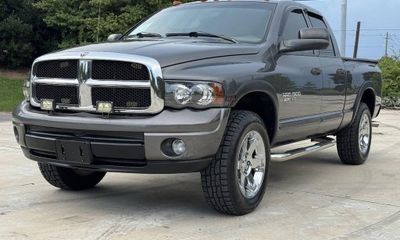 2004 Dodge Ram SLT