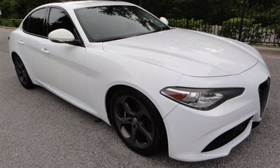 2017 Alfa Romeo Giulia 952 TI
