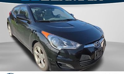 2013 Hyundai Veloster Base BaseStyle Tech