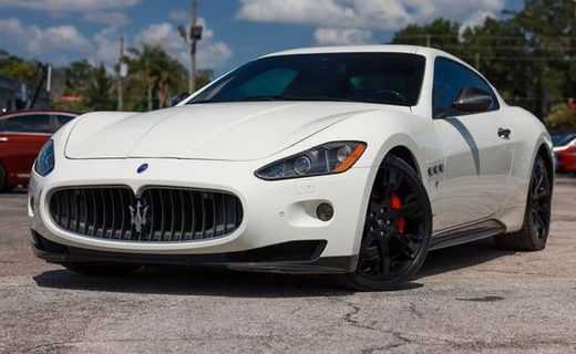 2011 Maserati Granturismo S