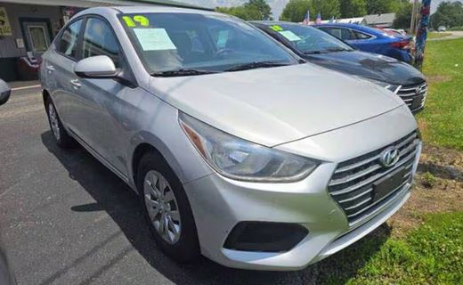2019 Hyundai Accent SE AND SEL