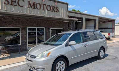 2004 Toyota Sienna XLE