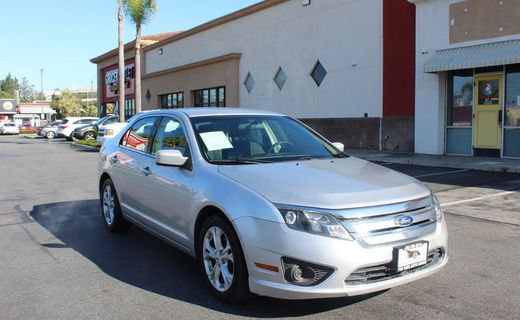 2012 Ford Fusion SE