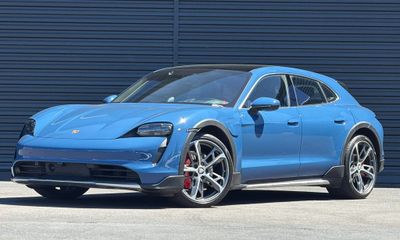 2022 Porsche Taycan 4S Cross Turismo