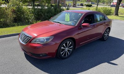 2013 Chrysler 200 Limited