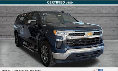 2023 Chevrolet Silverado LT