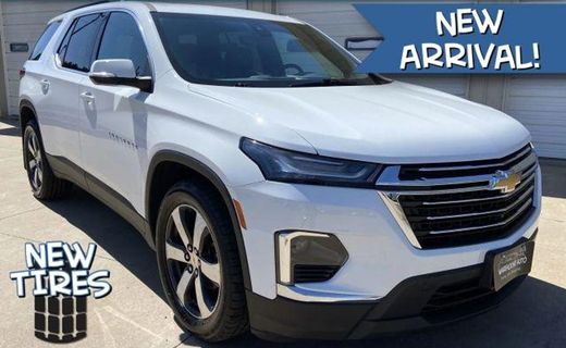 2023 Chevrolet Traverse LT