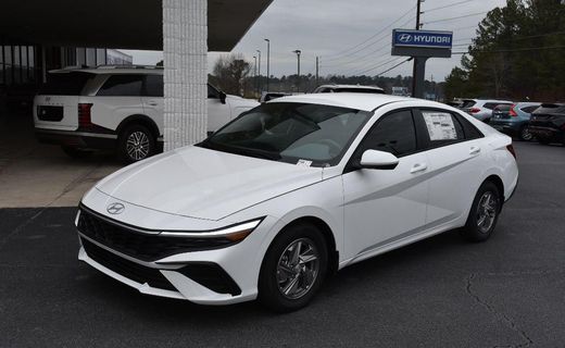 2026 Hyundai Elantra SE