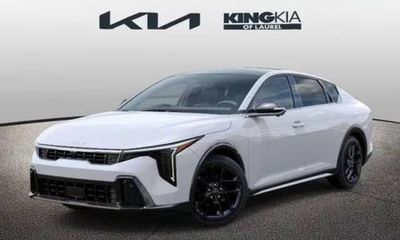 2026 Kia K4 GT Line Turbo