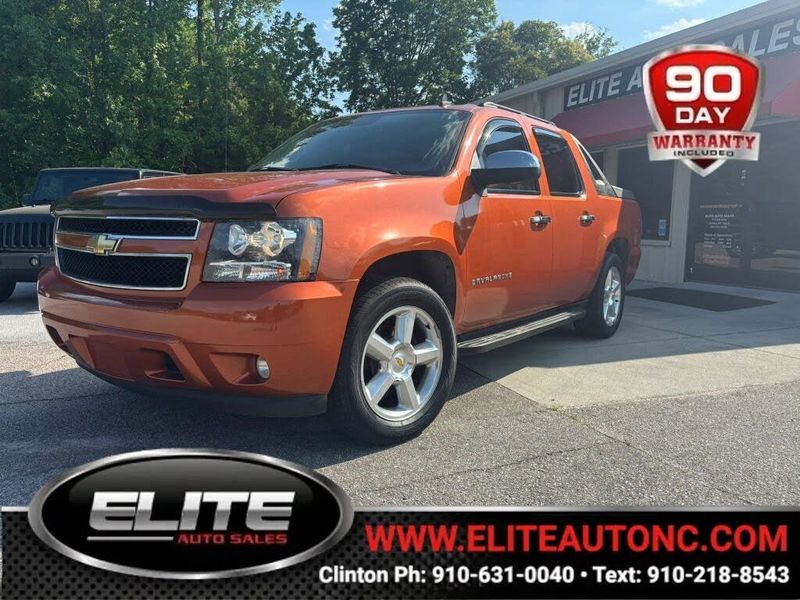 2007 Chevrolet Avalanche — a typically priced live listing