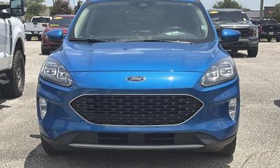 2020 Ford Escape Titanium Fhev