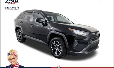2021 Toyota RAV4 LE