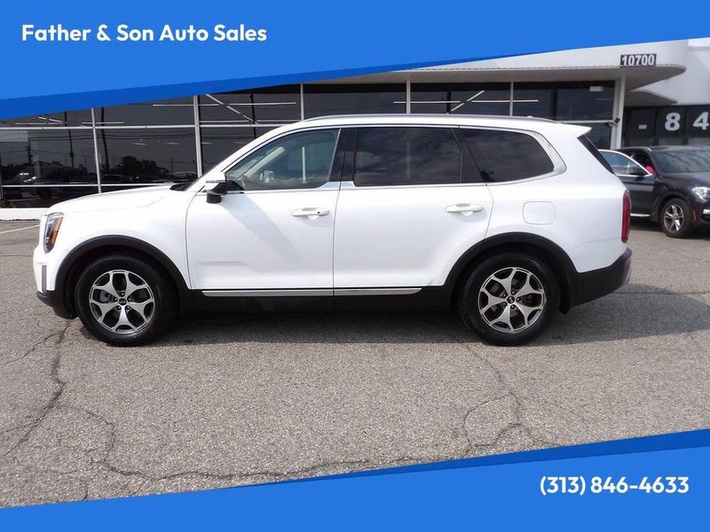 2020 Kia Telluride — a typically priced live listing