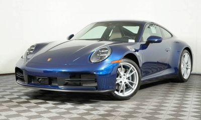 2025 Porsche 911 Carrera