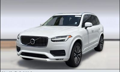 2020 Volvo XC90 Momentum