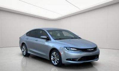 2015 Chrysler 200 200S