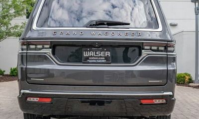 2022 Jeep Grand Wagoneer Series III