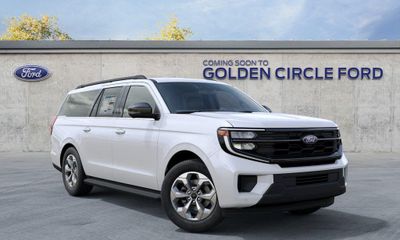 2027 Ford Expedition MAX Active