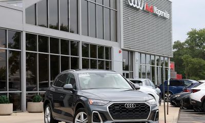 2024 Audi Q5 E S Line Quattro