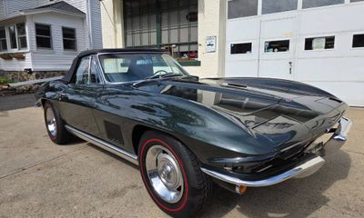 1967 Chevrolet Corvette 327350 4 SPD