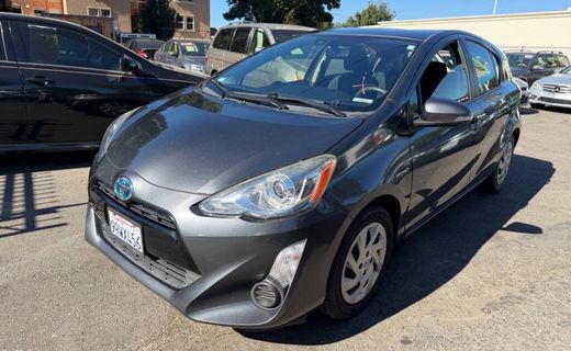 2015 Toyota Prius C ONE