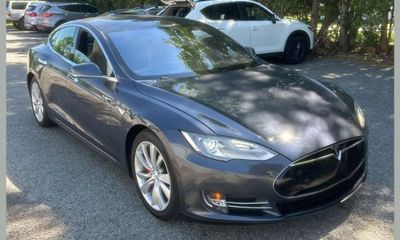 2016 Tesla Model S P100D