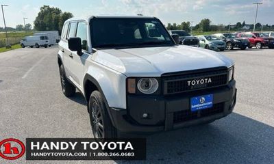 2027 Toyota Land Cruiser Base