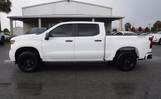 2023 Chevrolet Silverado Custom