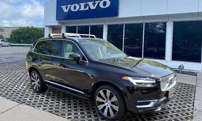 2023 Volvo XC90 Ultimate Bright