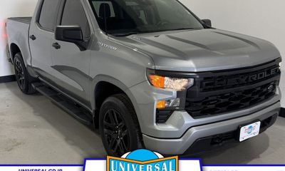 2024 Chevrolet Silverado Custom