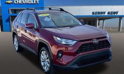 2025 Toyota RAV4 XLE Premium