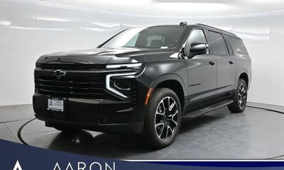 2025 Chevrolet Suburban RST