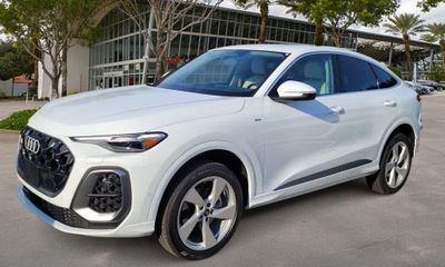2026 Audi SQ5 Quattro Premium Plus