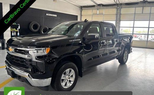 2025 Chevrolet Silverado LT