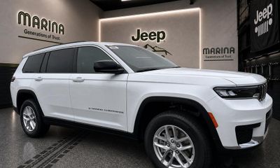 2026 Jeep Grand Cherokee L Base Laredo