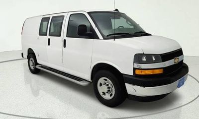 2025 Chevrolet Express 2500