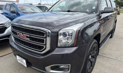 2017 GMC Yukon XL SLE
