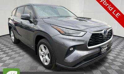 2024 Toyota Highlander LE