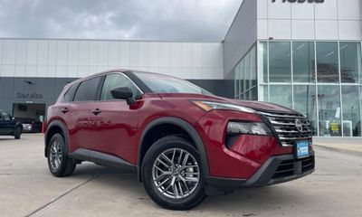 2025 Nissan Rogue S