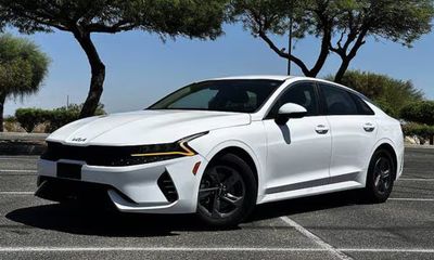 2022 Kia K5 LX