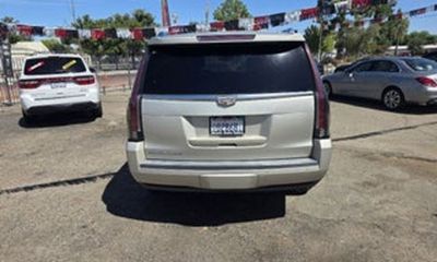2017 Cadillac Escalade Premium Luxury