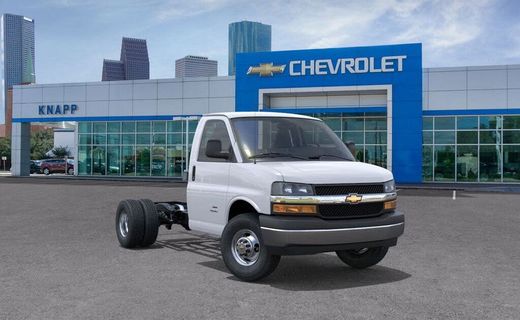 2026 Chevrolet Express 3500 Cutaway 139