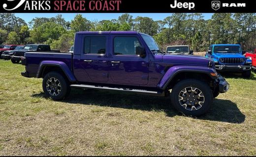 2026 Jeep Gladiator Sport